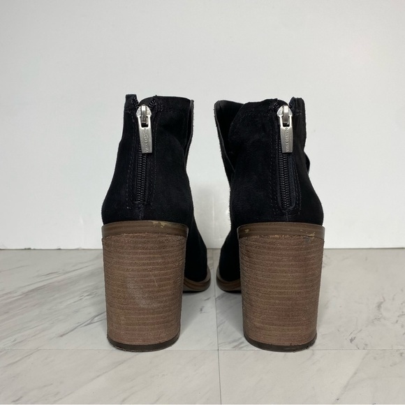 Vince Camuto Welland Black Suede Bootie 10M - Picture 3 of 13